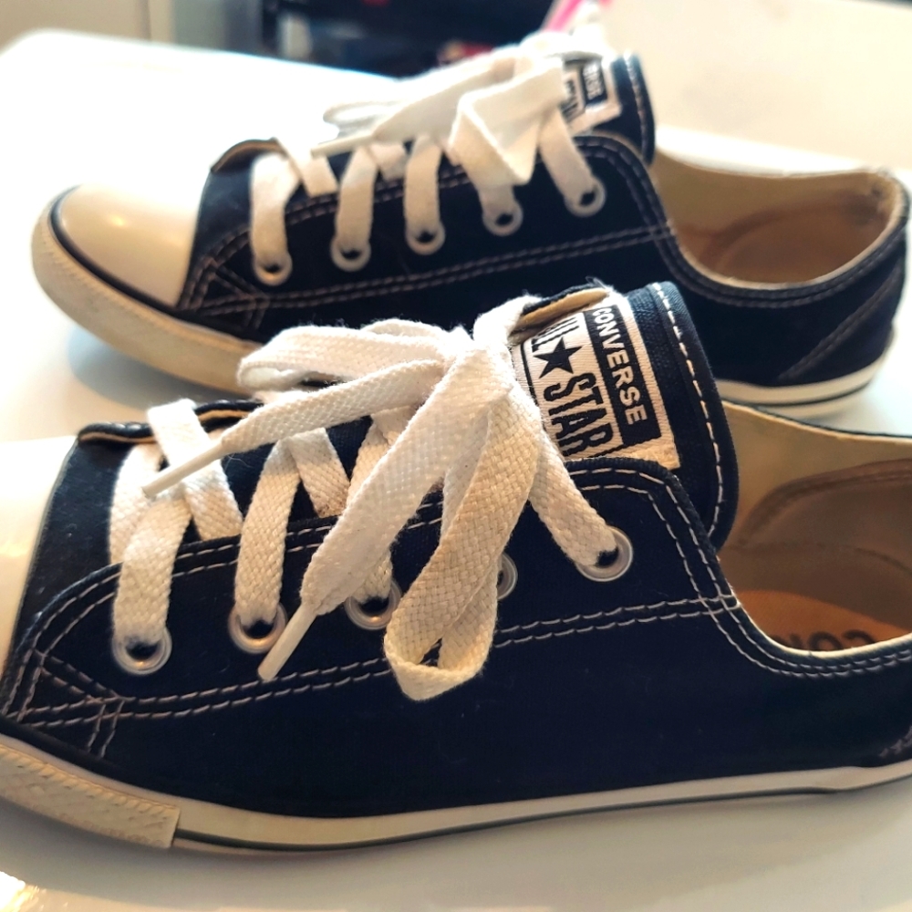 Chuck Taylor converse womens 6.5